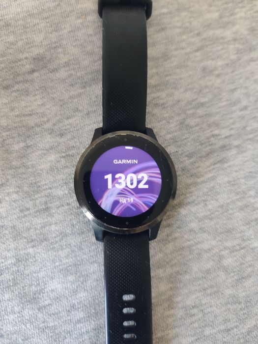 Garmin Vivoactive 4S 40 mm Black годинник