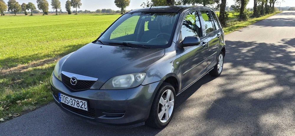 MAZDA 2 ROK 2005 benzyna