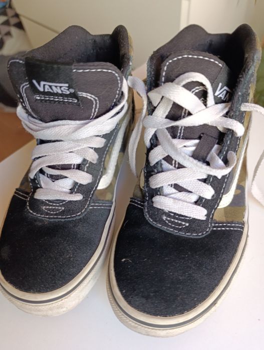 Ботинки, хайтопы, кроссовки, десисезон, кеды , туфли VANS.