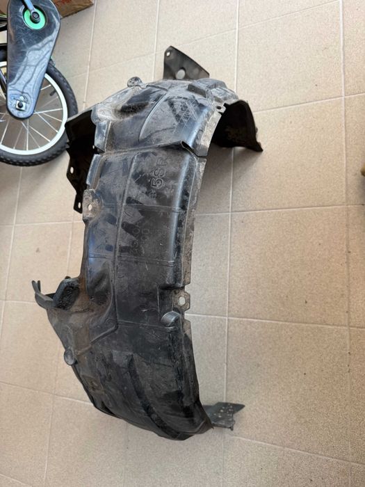 Nadkole prawy przód Nissan Leaf II lift oryginał stan b.dobry