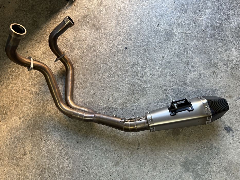 Escape yoshimira yamaha mt07