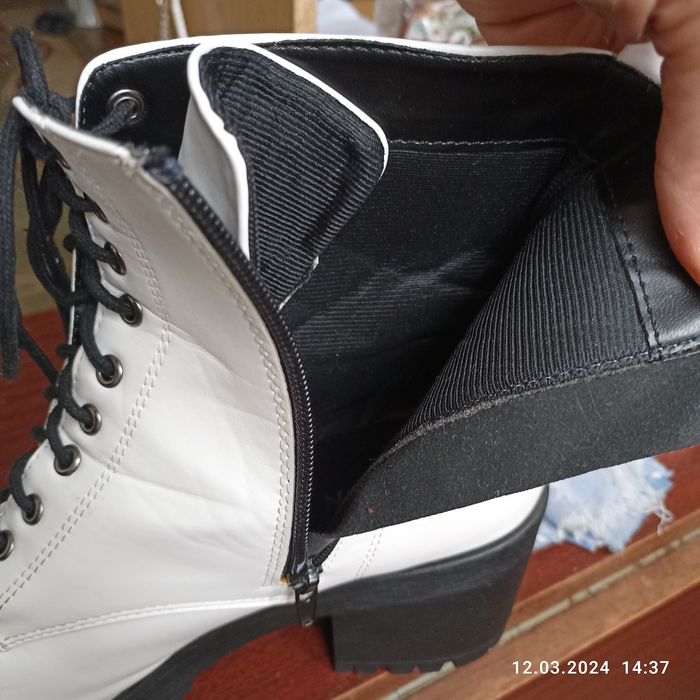 Черевики жіночі 41-42 р.