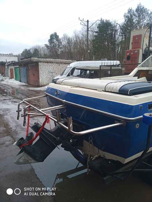 Продам Glastron CX19