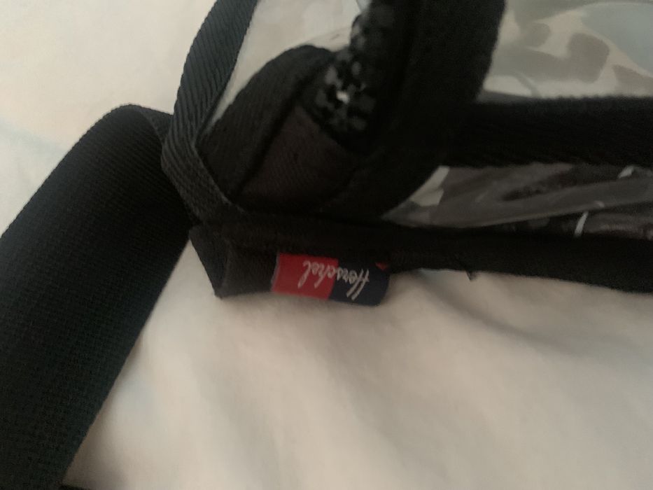 Mala hercshel transparente