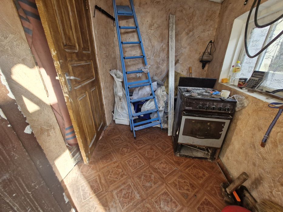 Крепкий одноэтажный дом