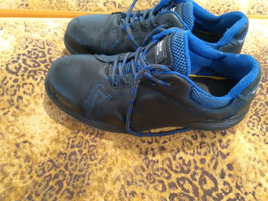 Мужские,рабочие,фирменные ботинки из натуральной кожи