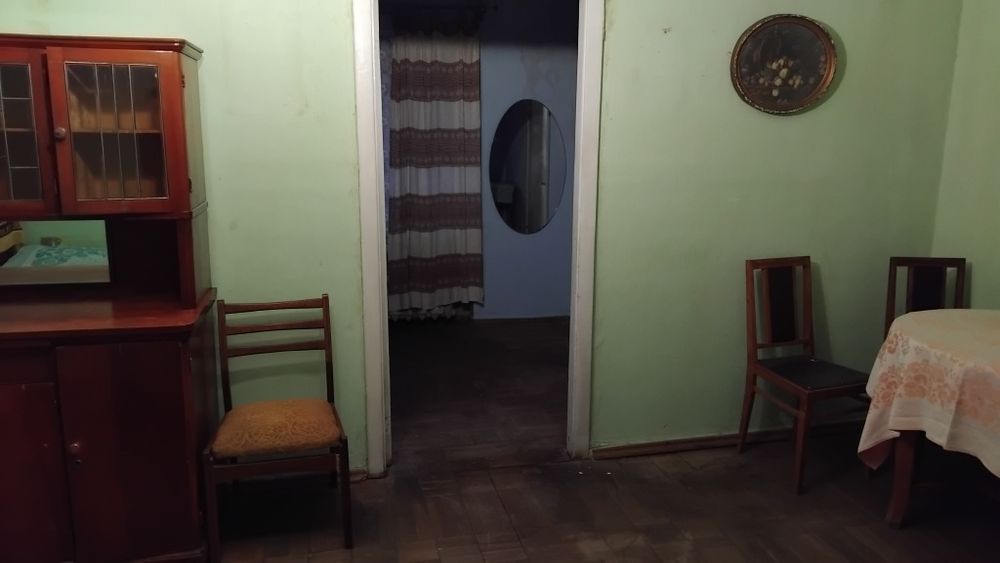Продам 2-х кімнатну квартиру . Проспект Відрадний 22