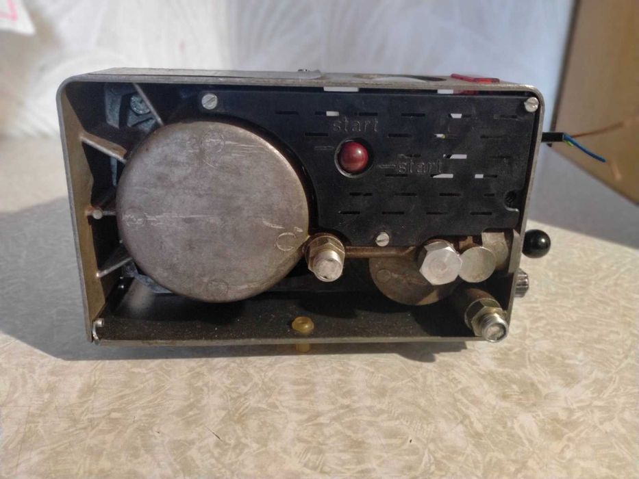 Циркуляционный масляный насос OILPRESS W.KELLER KG 7401 Nehren