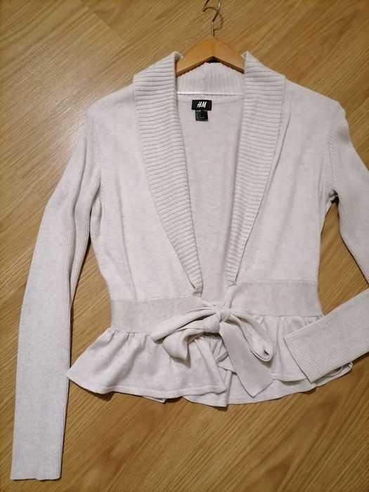 Sweter damski z wiązaniem