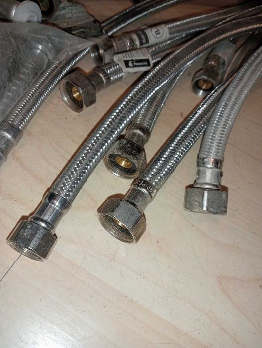 Wężyk w oplocie 1/2", 3/8"