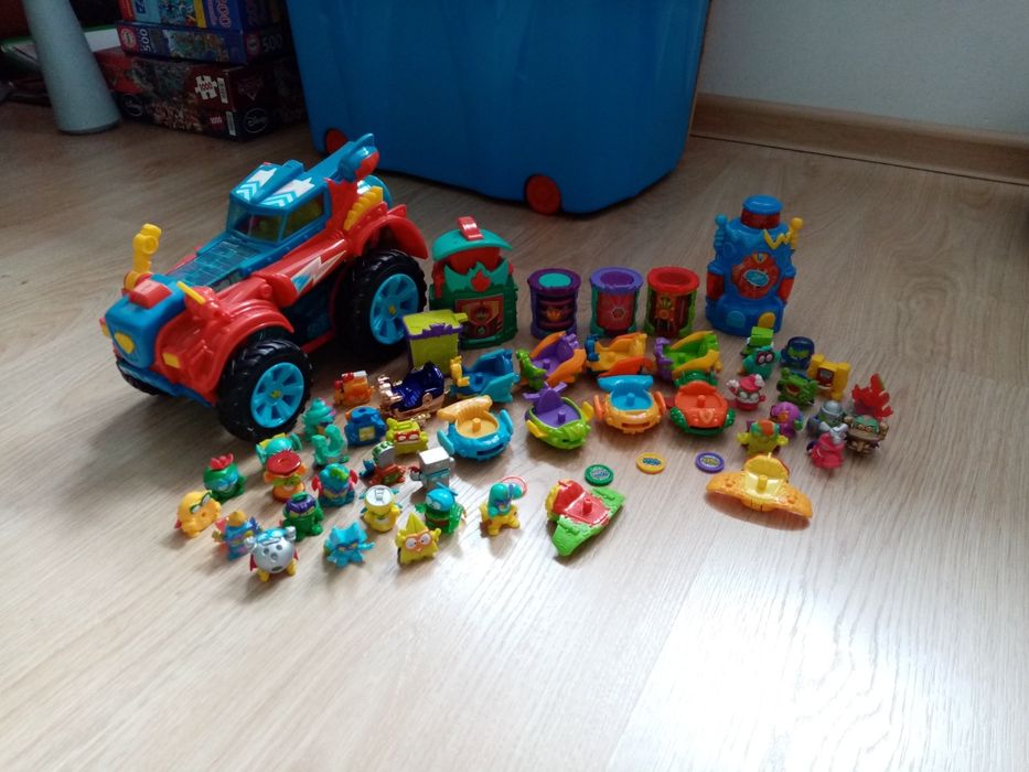 Zbieracz zingsów, kryjówki, pojazdy, super things