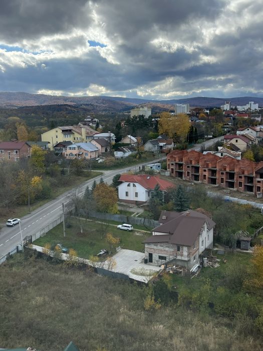 Видова 1-кімнатна кв.Надаєм бригаду для ремонту.є відеоогляд