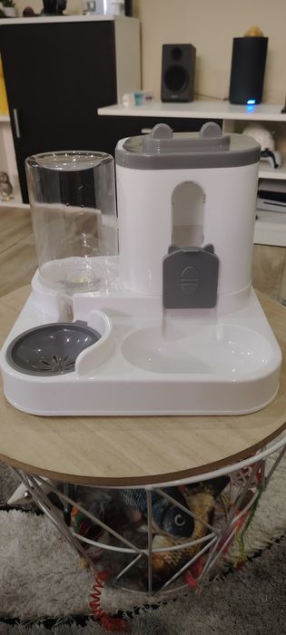 Vendo comedouro/bebedouro para gatos