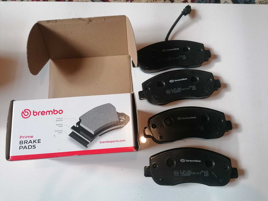 klocki hamulcowe. Brembo P 68 062. Master III 3 przód