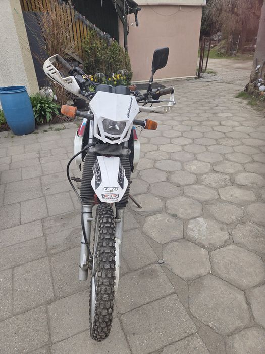 Suzuki dr 650 1992r z papierami