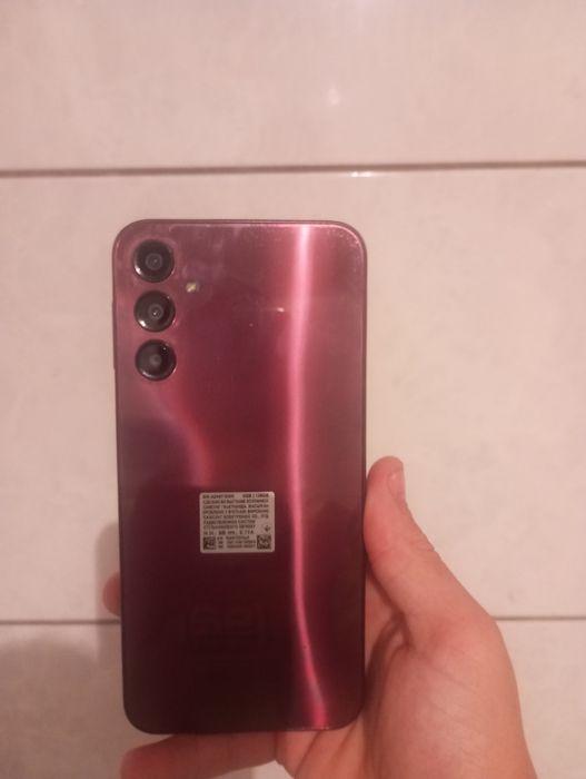 телефон Samsung .