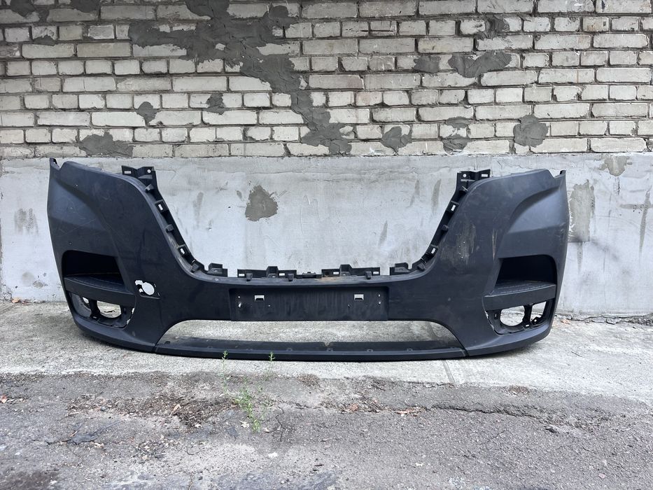 Бампер передній мастер 4