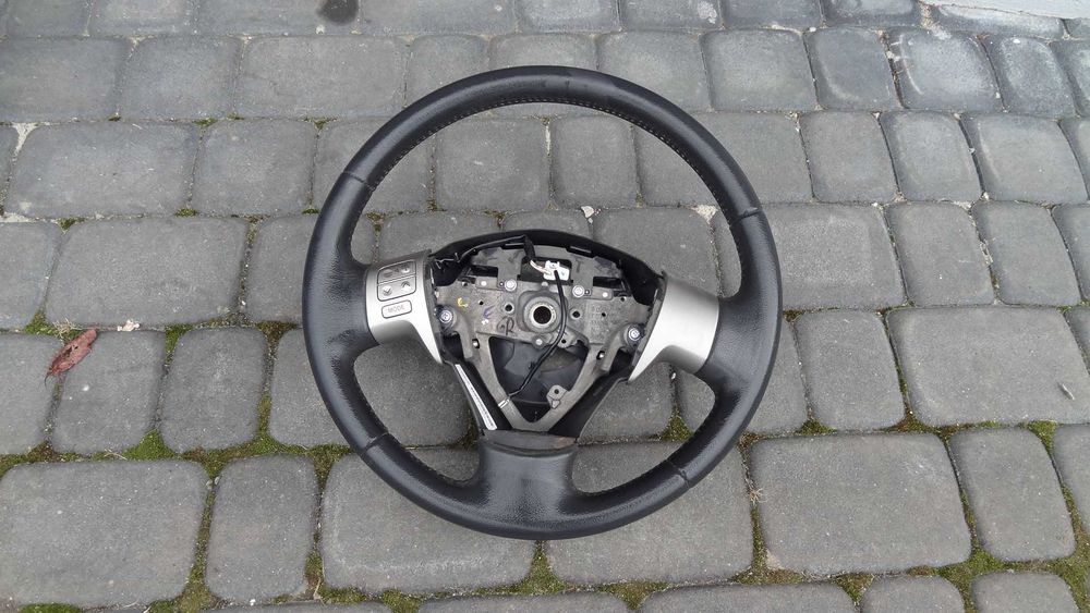 Toyota auris  I kierownica