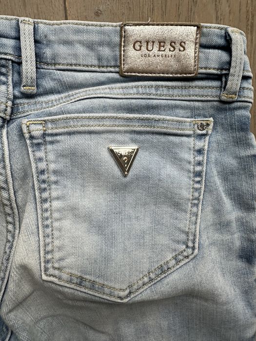 Jeansy Guess Marilyn Skinny Low 28 błękitne stan idealny