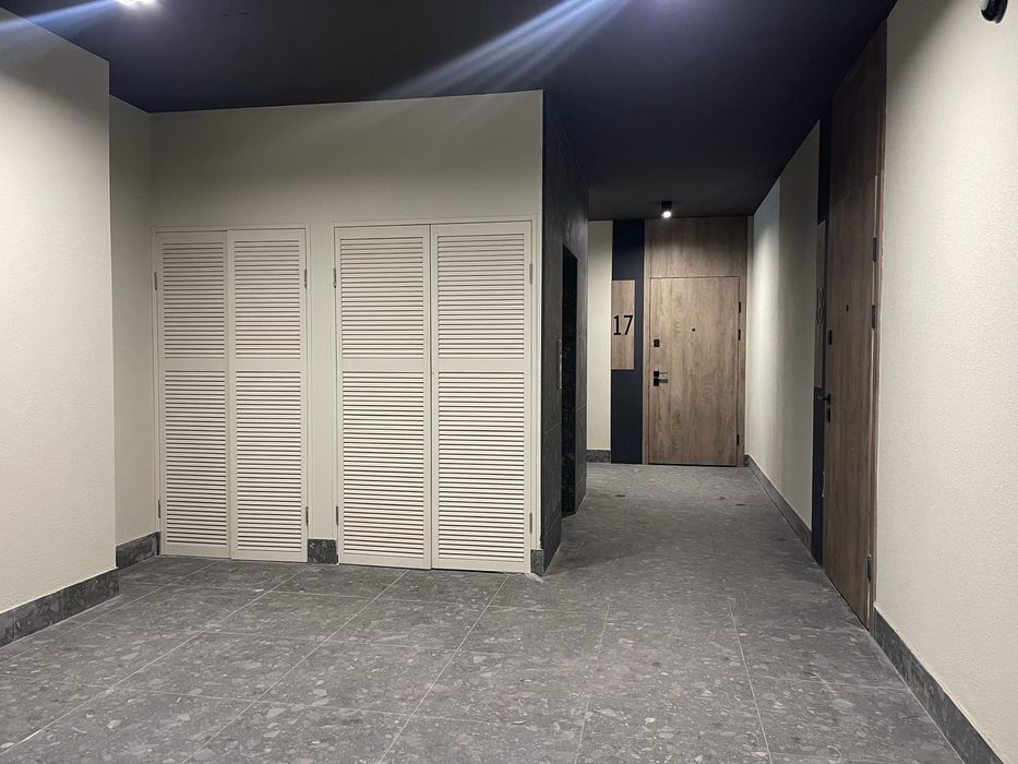 2-кімнатна квартира з новим дизайнерським ремонтом