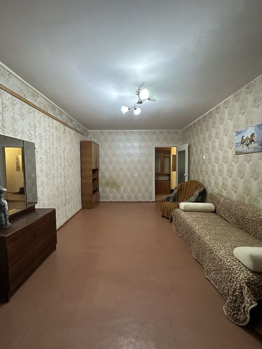 Сдаю 1кк Генерала Свиридова(район Экомаркет)