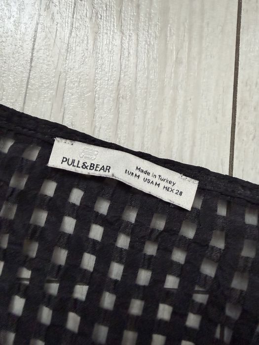 Krótki czarny top bluzka czarna Pull & Bear M
