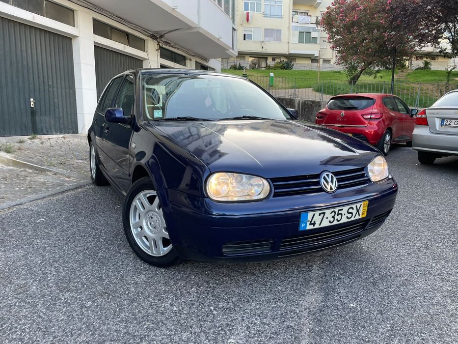Vw golf 1.4 de 2002 conta com 200 mil km