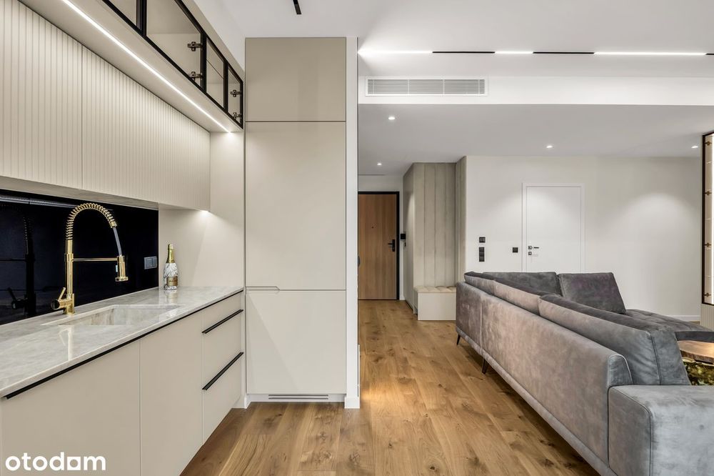 Towarowa Towers | Ekskluzywny 3-pok. apartament w wieżowcu | Metro |