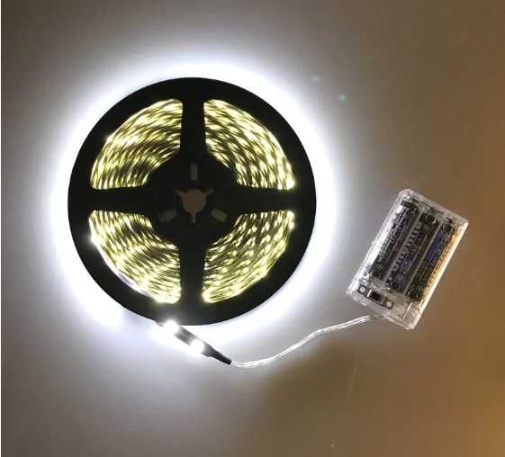 Светодиодная лента холодная белая с батарейками .2 метра 60 д/м.IP65