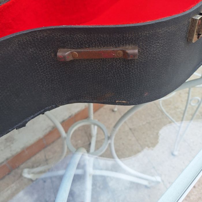 Caixa para guitarra desgastada