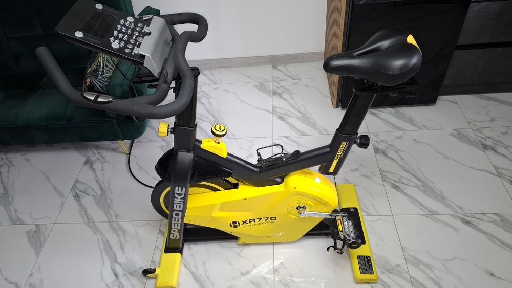 Profesjonalny rower treningowy stacjonarny Hertz XR-770 Speed Bike