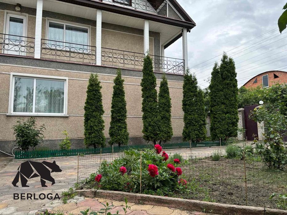Продаж будинку з ремонтом та меблями з ділянкою 10 соток , м. Кам'янка