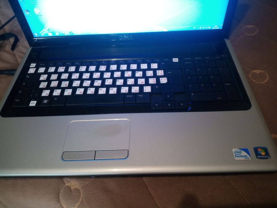 17" Dell Inspiron 1750 з ЕС
