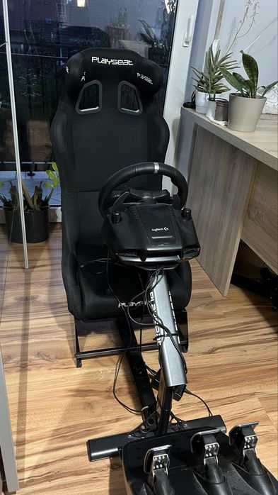 Simrig kierownica i fotel playseat evolution