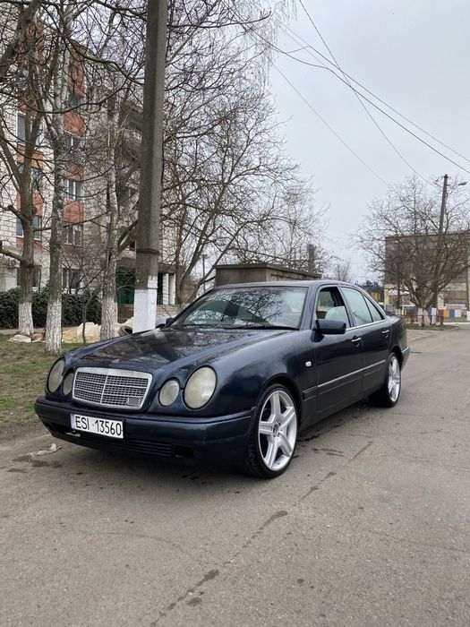 Mercedes W210 E220 1997г om604