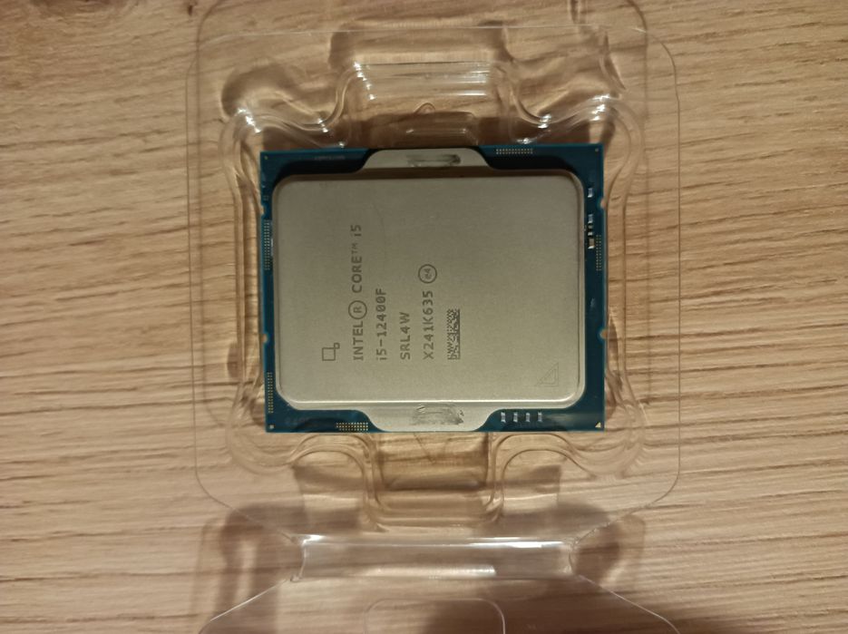 Procesor Intel i5-12400F