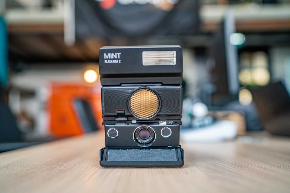 Vintage Polaroid SX-70 Sonar Land Camera Instant Film Frm JAPAN