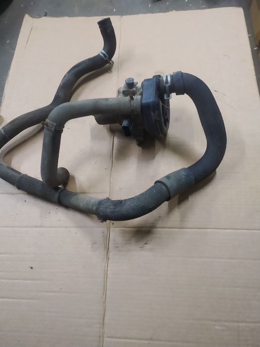 Pompa powietrza wtórnego toyota corolla e12 TS