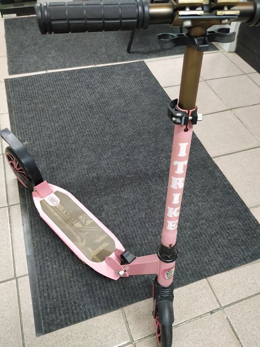 Самокат Itrike розовый