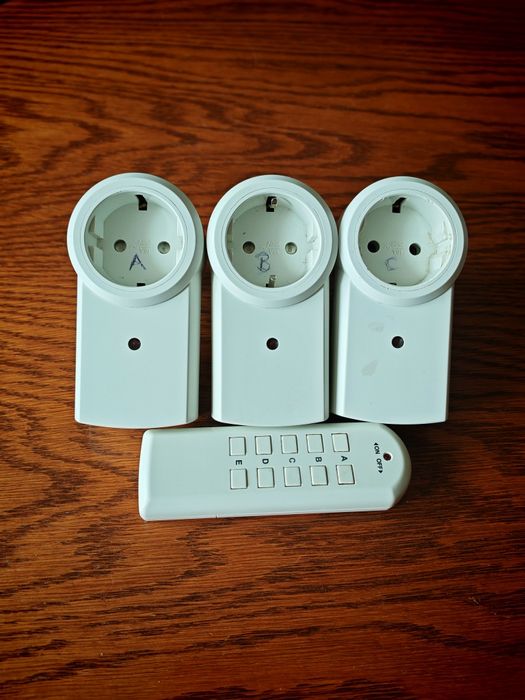 Gniazda elektryczne sterowane pilotem
