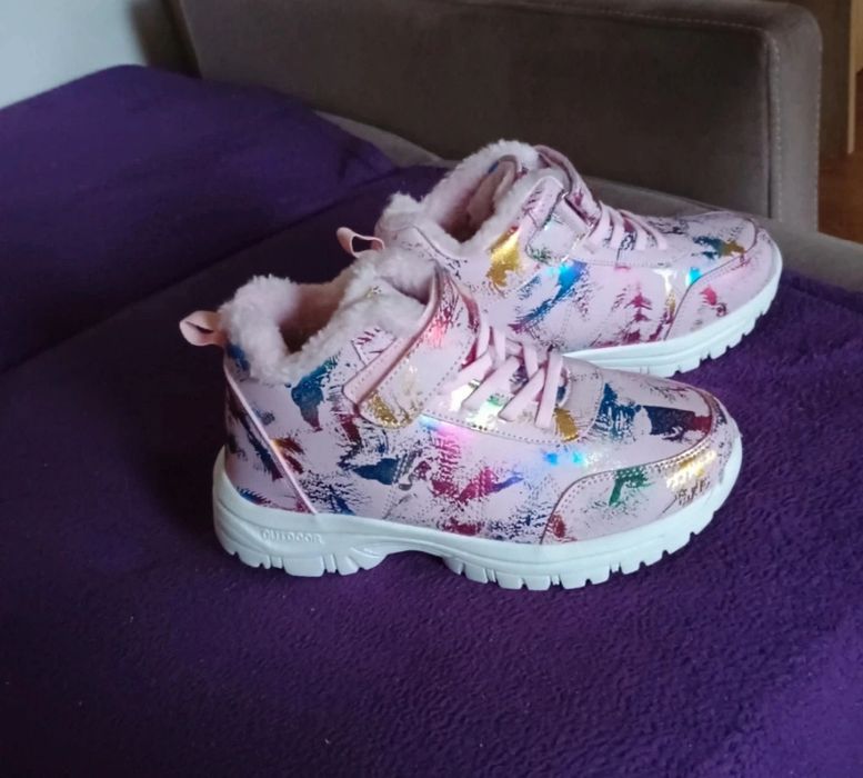 Buty      damskie