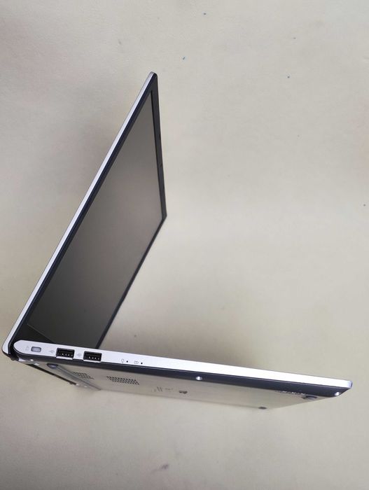 Ноутбук Asus Vivobook S712J 17.3" IPS Core i5-1035G1/DDR4 8Gb/256SSD