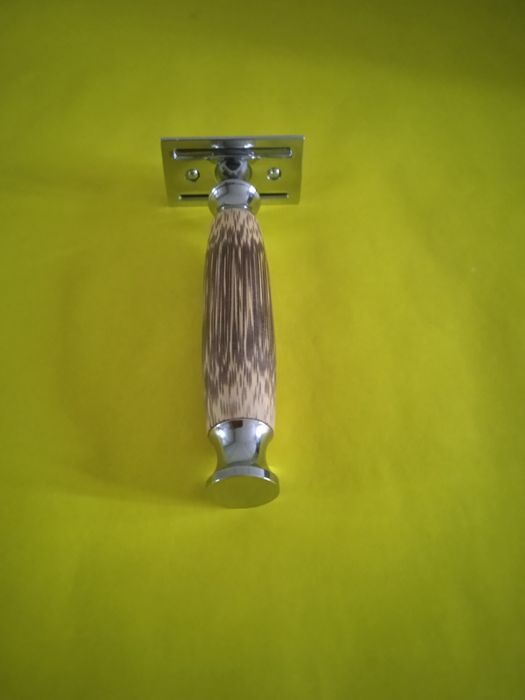 Станок для гоління.