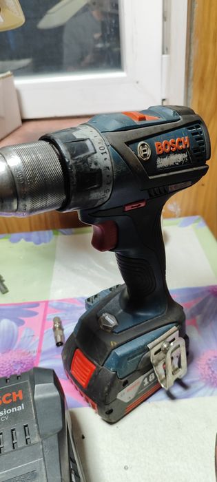 Шуруповёрт BOSCH