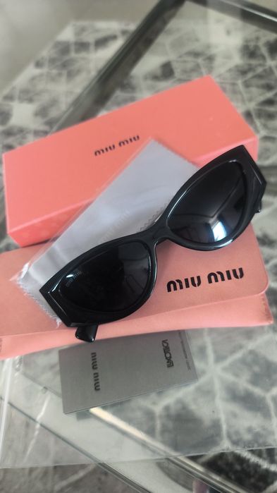 Okulary przeciwsłoneczne MiuMiu
