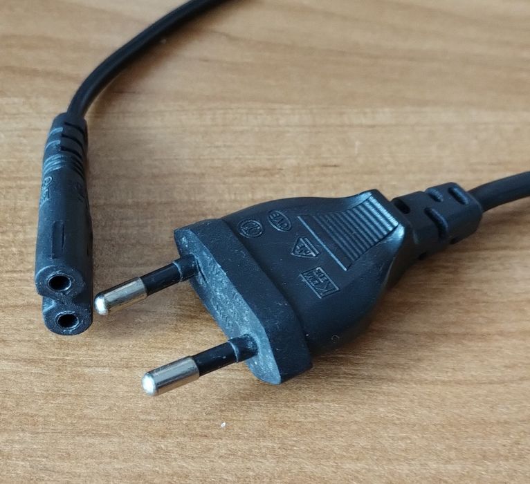 Kabel przewód zasilający do radia drukarki magnetofonu 1.5 m 2.5A 250V