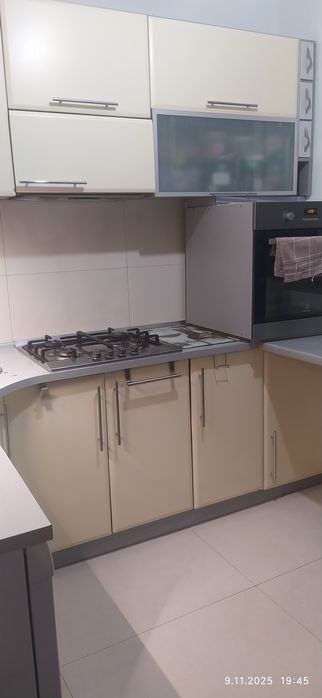 Meble kuchenne narożne.