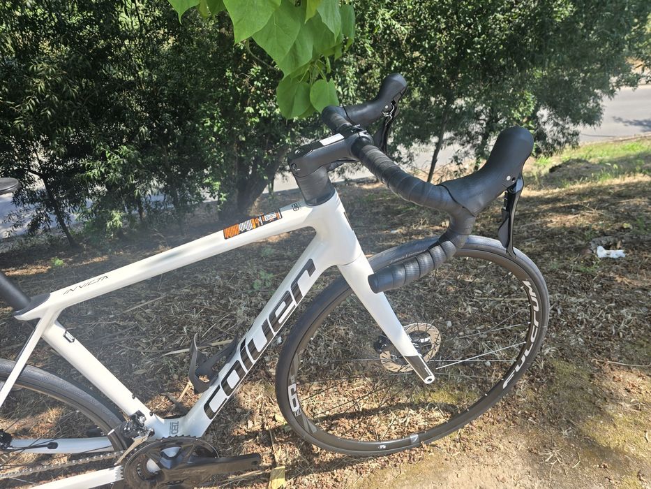 Bicicleta de carbono 12x2v nova