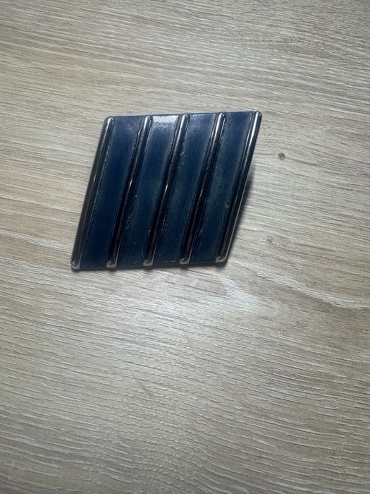 Znaczek przedni fiat 126el