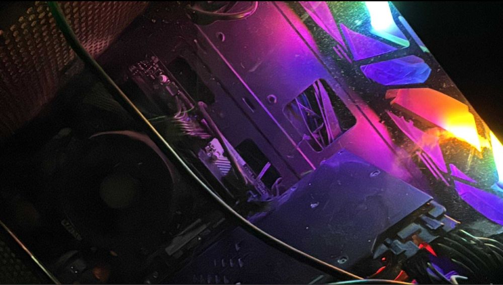 Komputer gamingowy RTX 5060 / Rayzen 5 5600 / 16GB RAM  / SSD 1TB